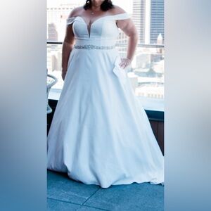 Essence of Australia wedding dress size 20